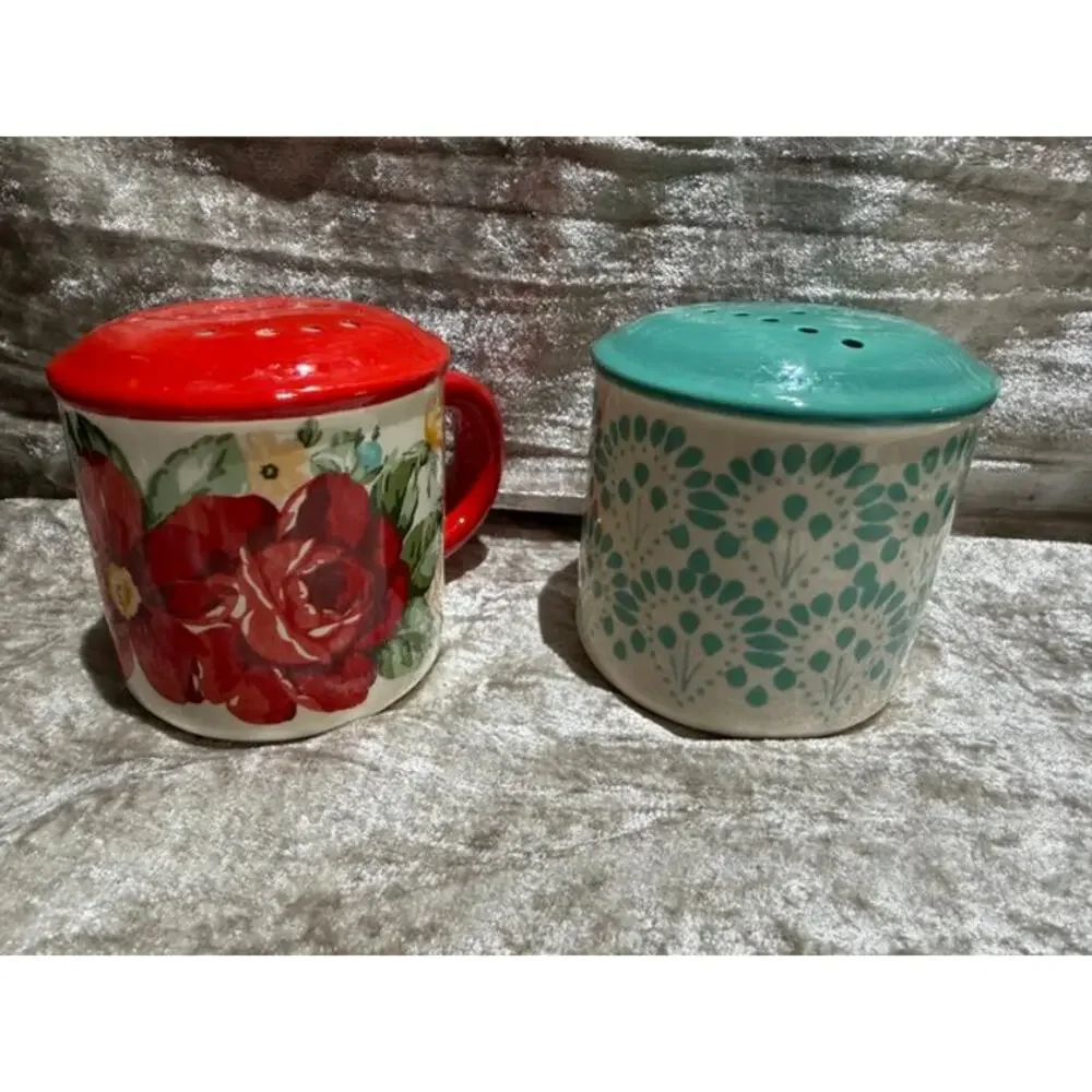 The Pioneer Woman Vintage Floral Salt and Pepper and Butter Dish Set